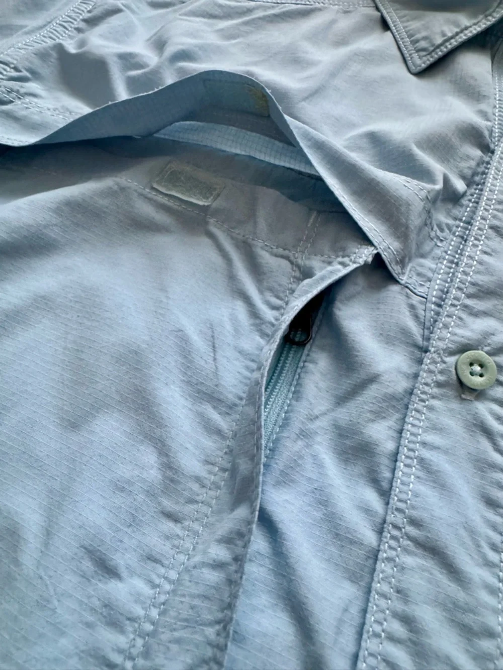 The North Face Light Blue Button-Down Long Sleeve Trail Fishing Shirt Size L